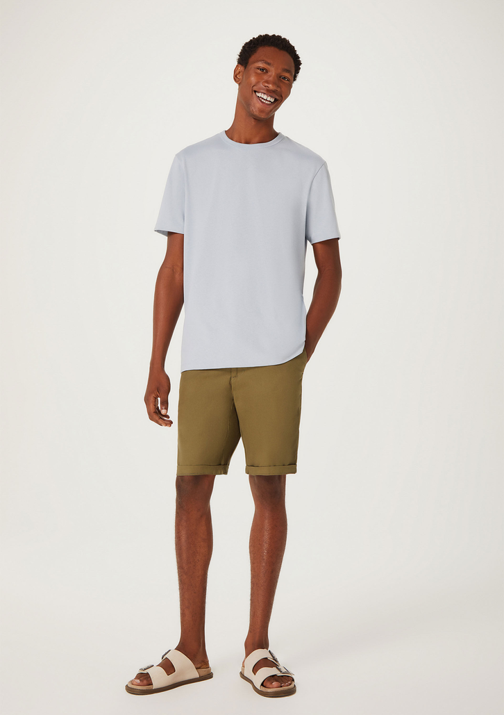 Bermuda Verde Militar Hering Básica Masculina Em Sarja Com Elastano