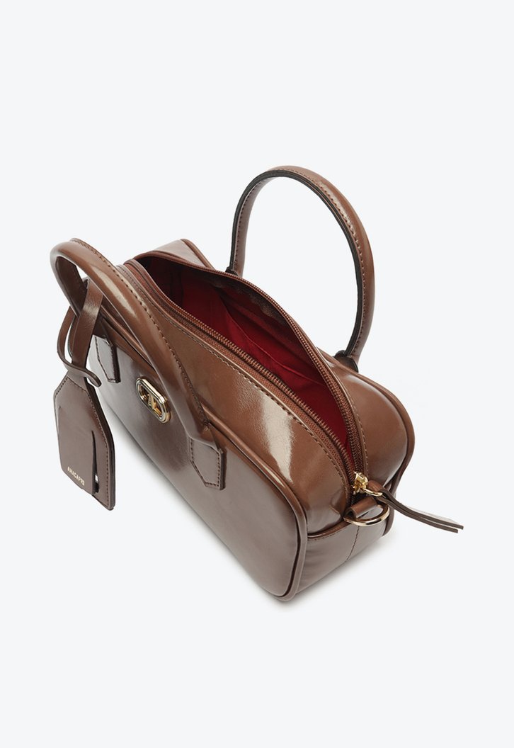 Bolsa Tote Média Bag Charm Tag Marrom