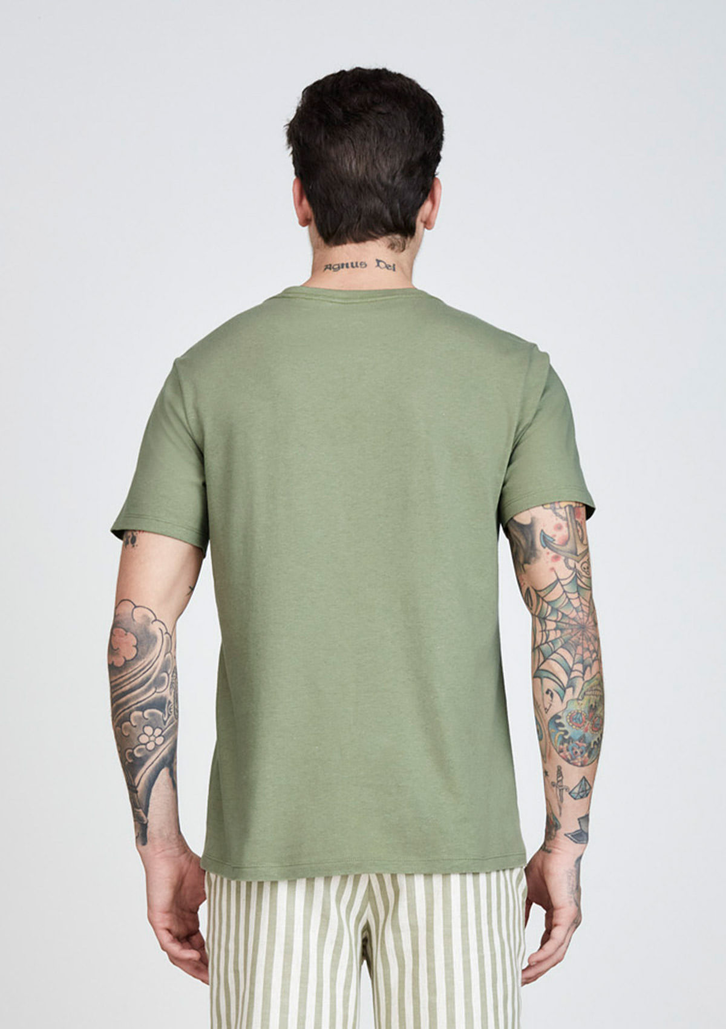 Camiseta Verde Dzarm Em Malha Ecológica Estampada