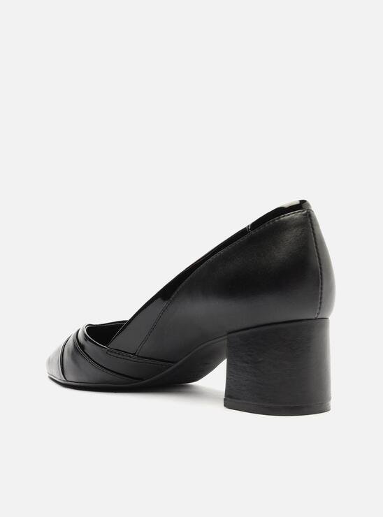 Scarpin Preto Arezzo Couro Verniz Salto Baixo Bloco