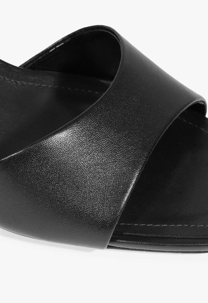 Mule Couro Preto