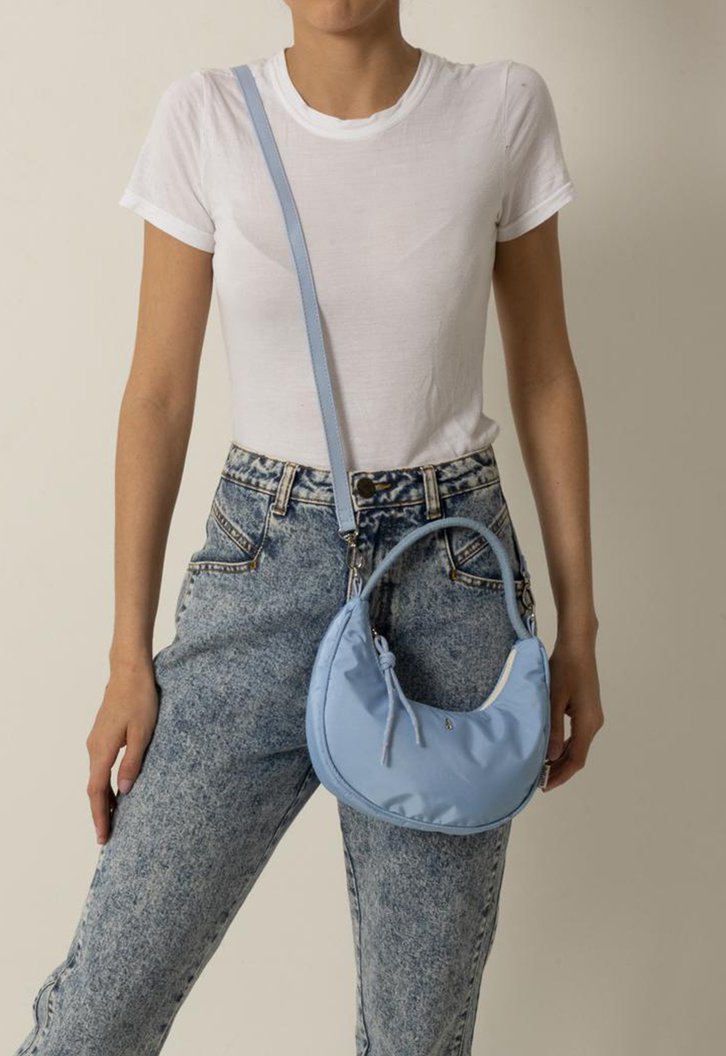 Bolsa Crossbody Azul Anacapri Baguete Nylon Sporty