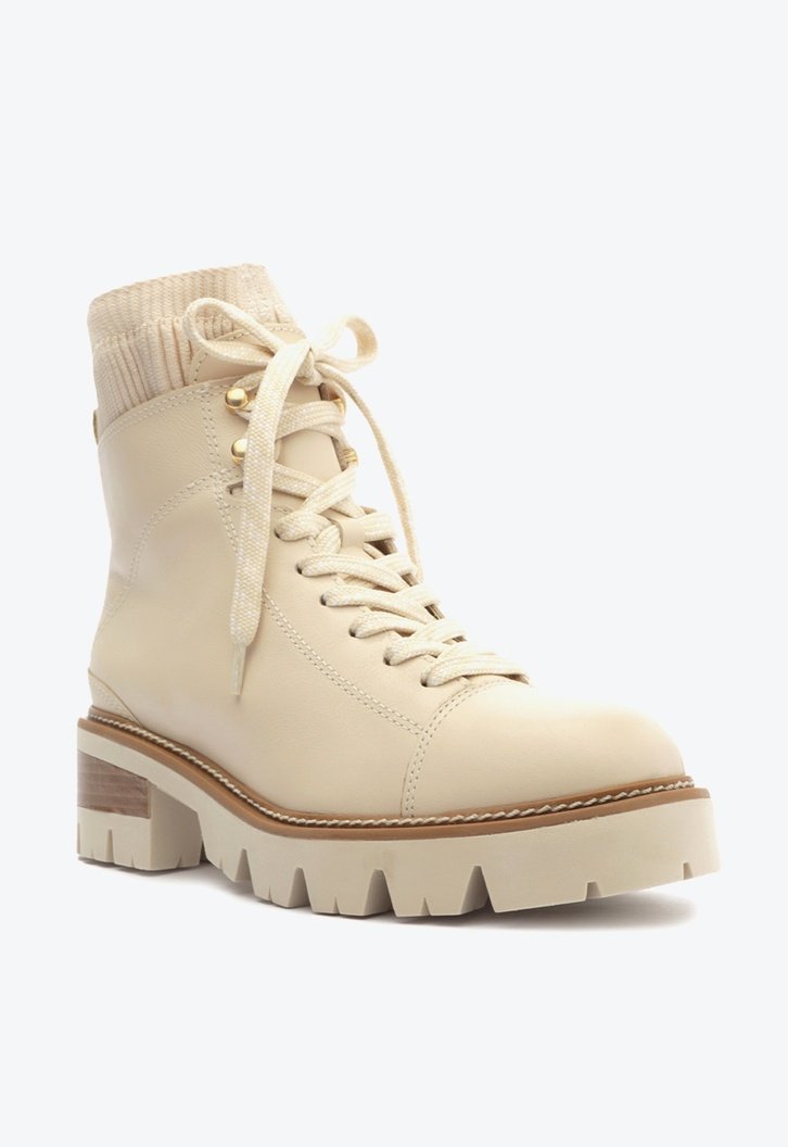 Coturno Off-white Arezzo Couro Cano Médio Tratorado Knit