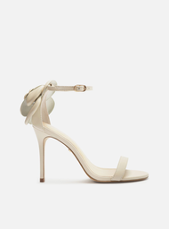 Sandália Branca Arezzo Couro Salto Fino Maxi Flor