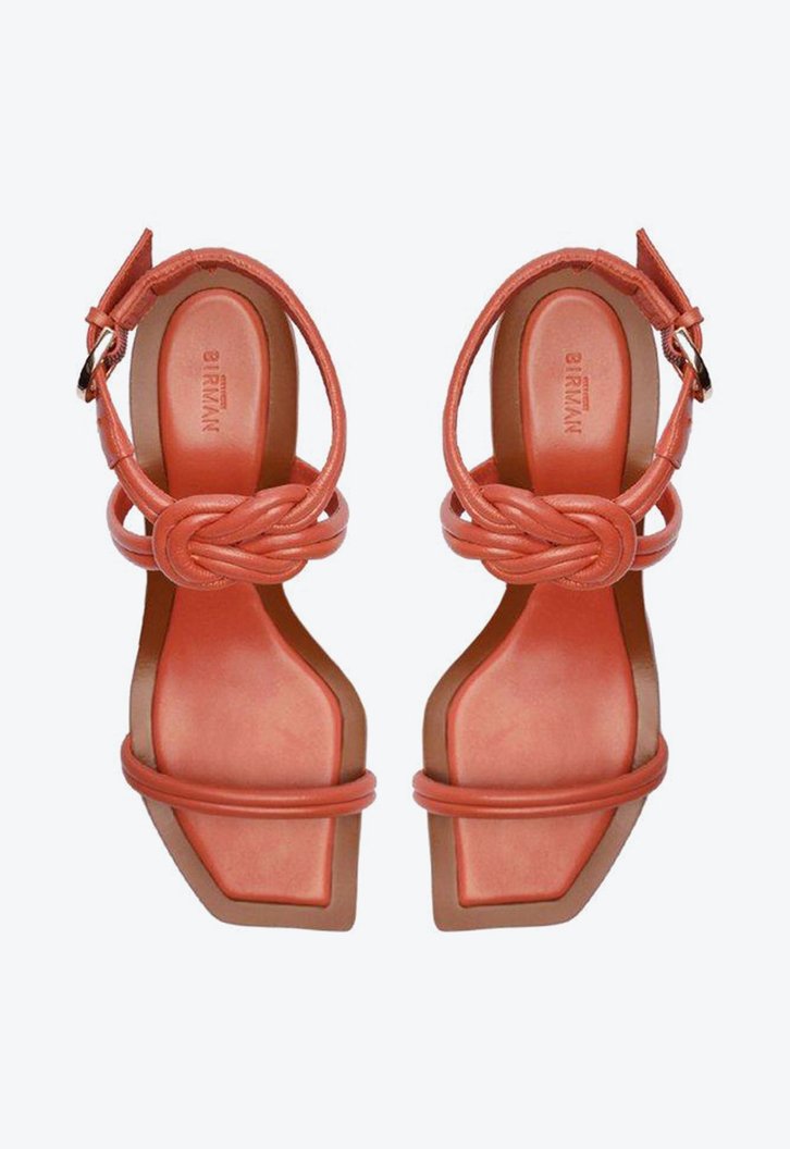 Vicky Square Padded 60 Guava