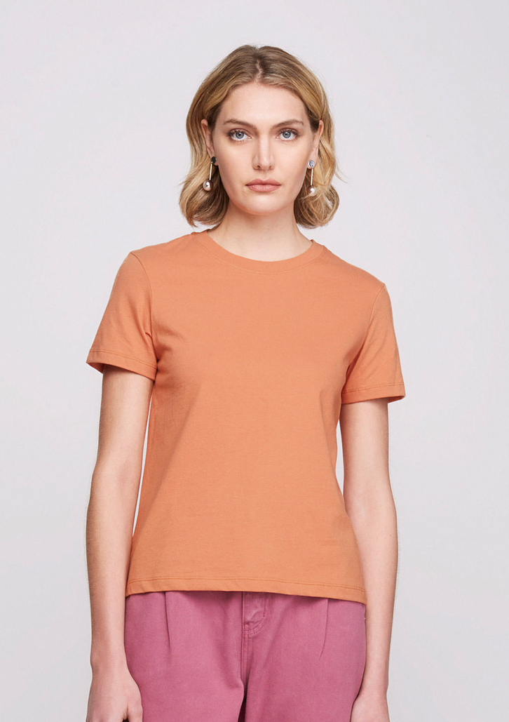 Blusa Marrom Dzarm Básica Manga Curta Em Malha