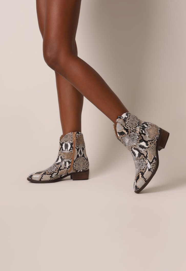 Bota Cano Curto Snake Western