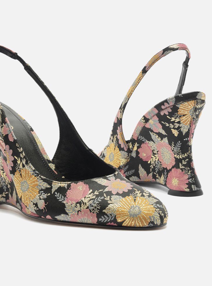 Scarpin Preto Estampa Salto Anabela Slingback