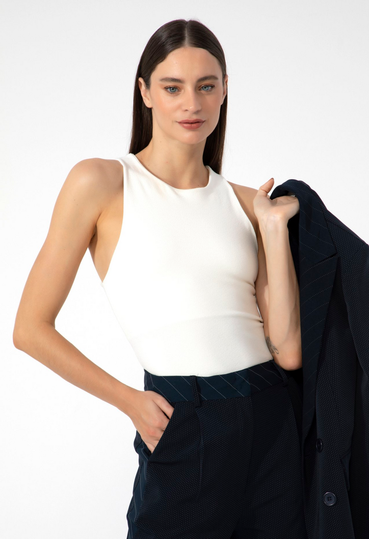 Top Nice Em Malha Branca