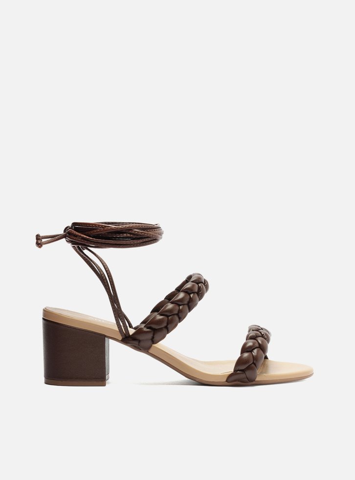 Sandália Marrom Salto Bloco Amarração