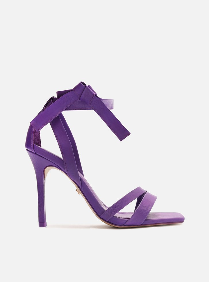 SANDÁLIA ROXA AREZZO COURO SALTO ALTO LACE UP