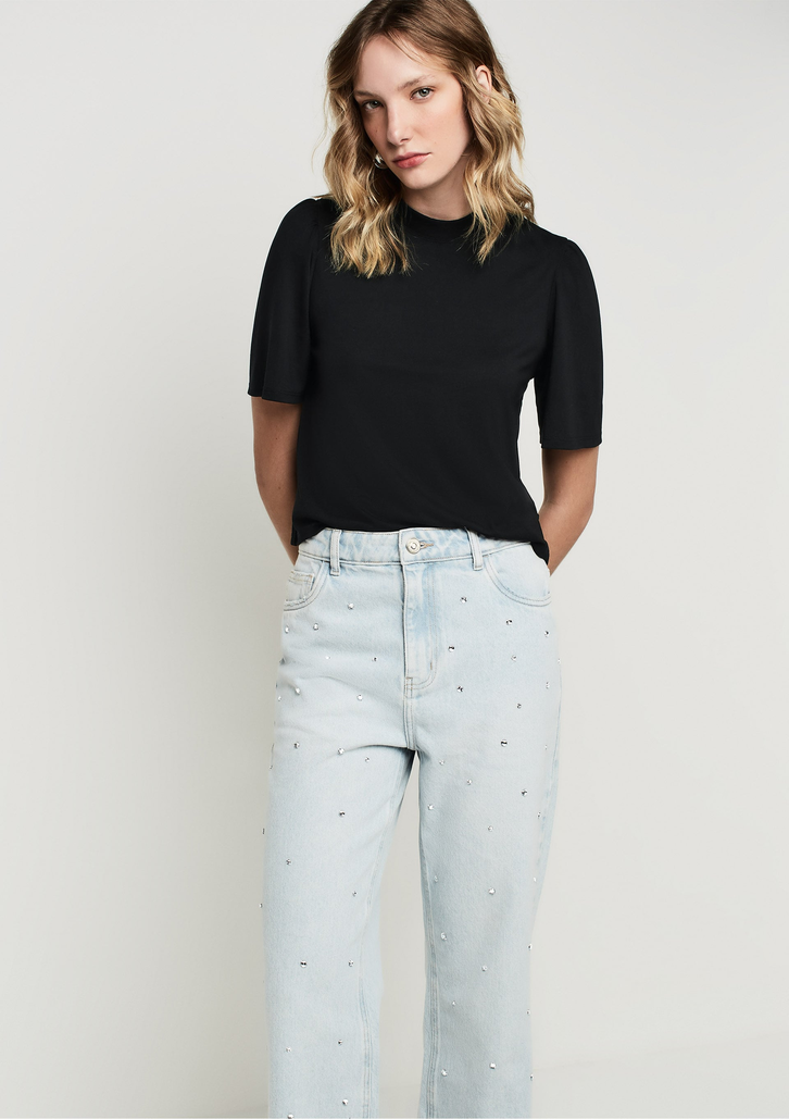 Blusa Preta Dzarm Decote Redondo Em Viscose