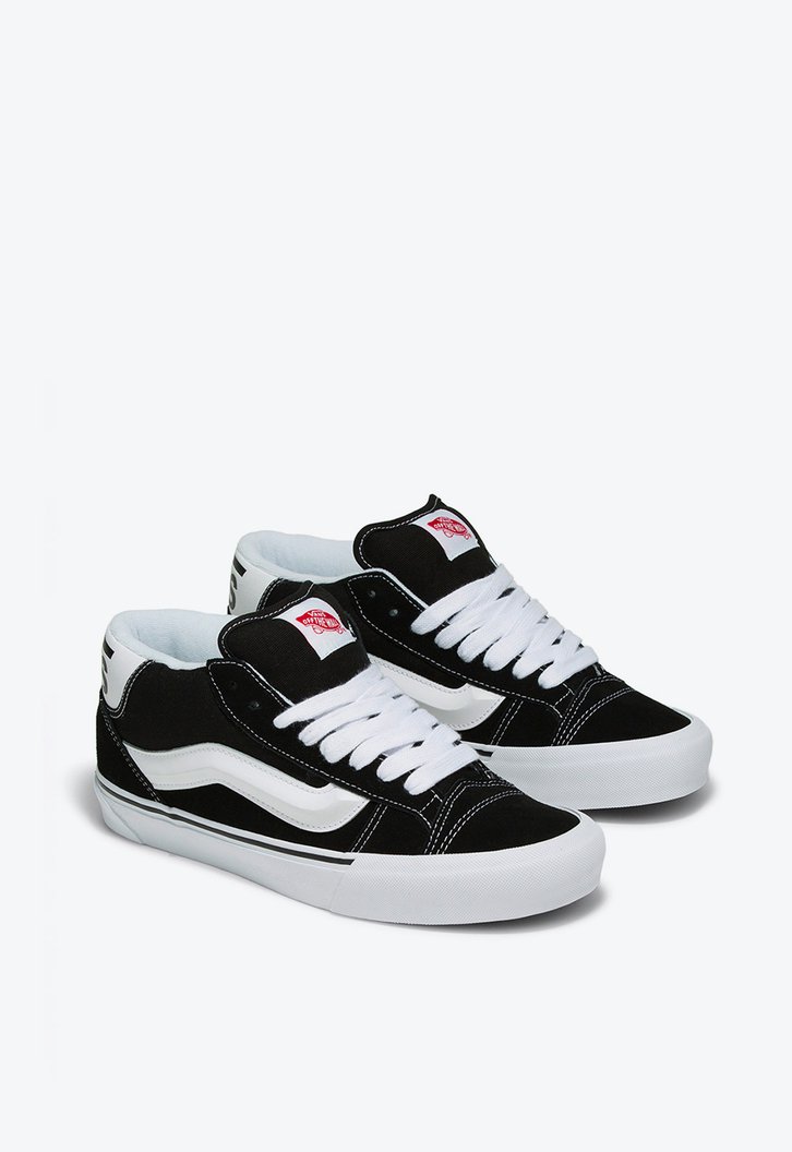 TÊNIS KNU SKOOL MID BLACK WHITE