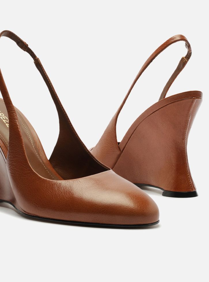 Scarpin Marrom Couro Salto Anabela Slingback