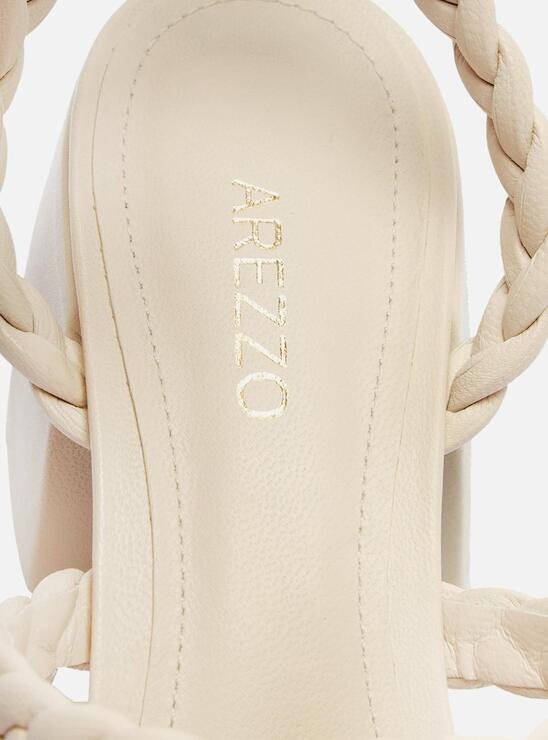 SANDÁLIA OFF-WHITE AREZZO SALTO MÉDIO BLOCO TRANÇADA