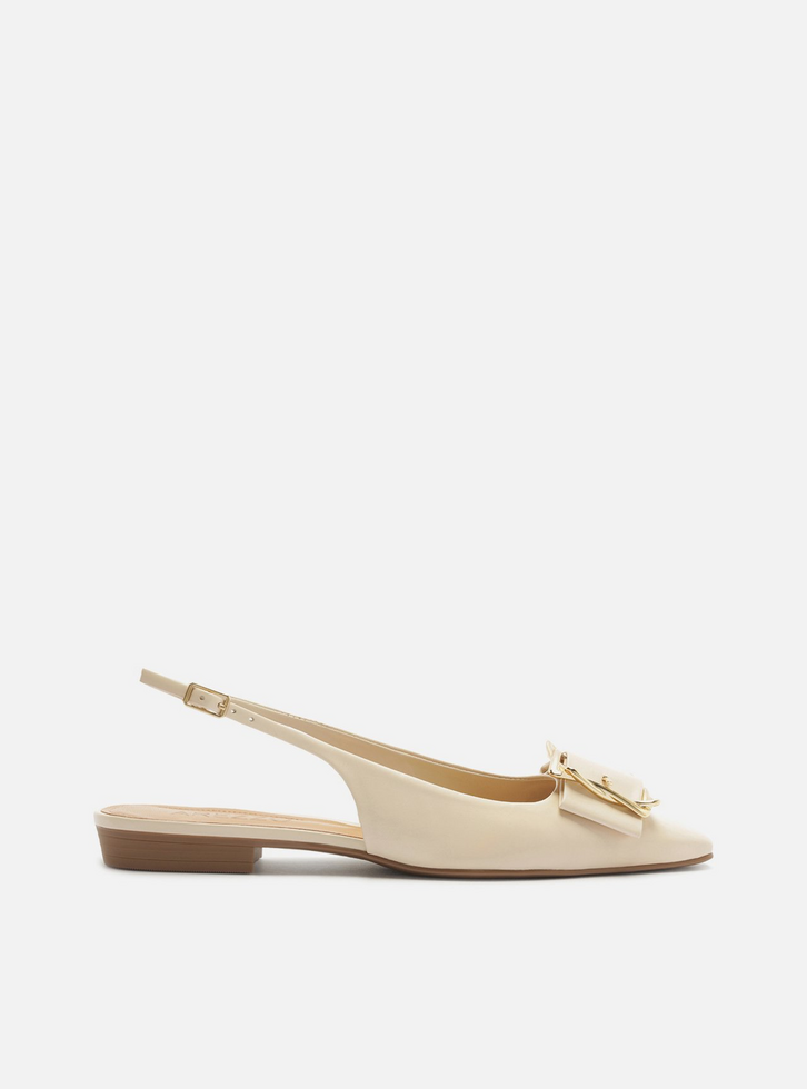 Sapatilha Off-White Couro Slingback Fivela Metal