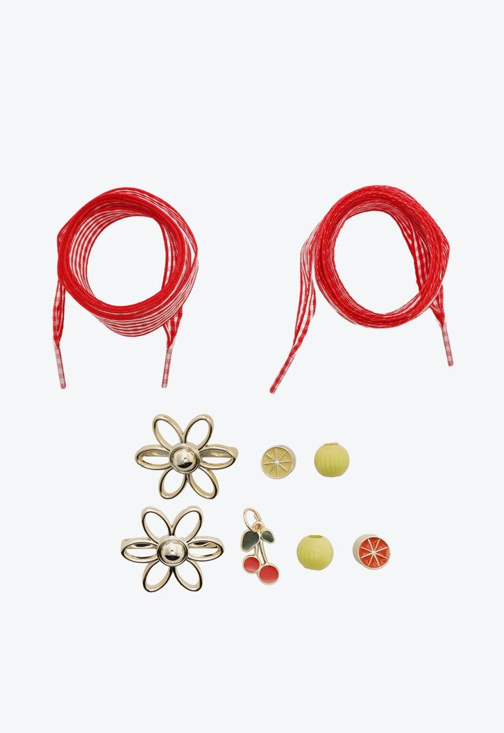 Kit de Personalização com Pingentes e Cadarço Picnic Vermelho