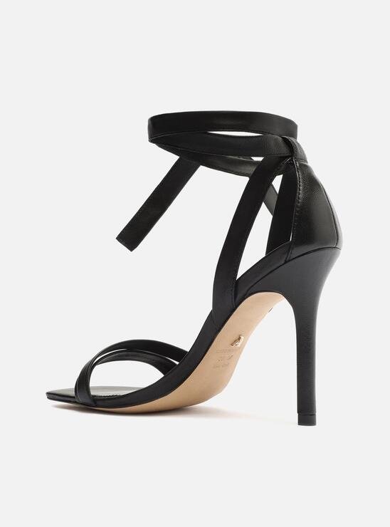 SANDÁLIA PRETA AREZZO COURO SALTO ALTO LACE UP