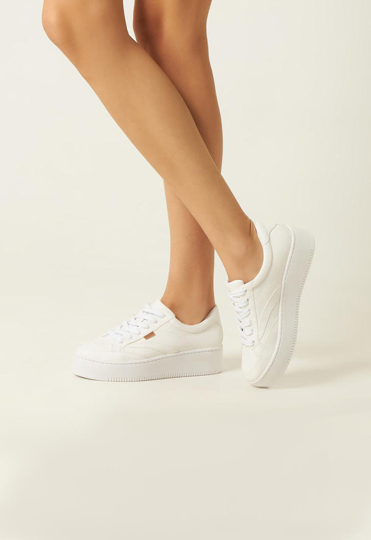 Tênis Branco Anacapri Detalhes Flatform