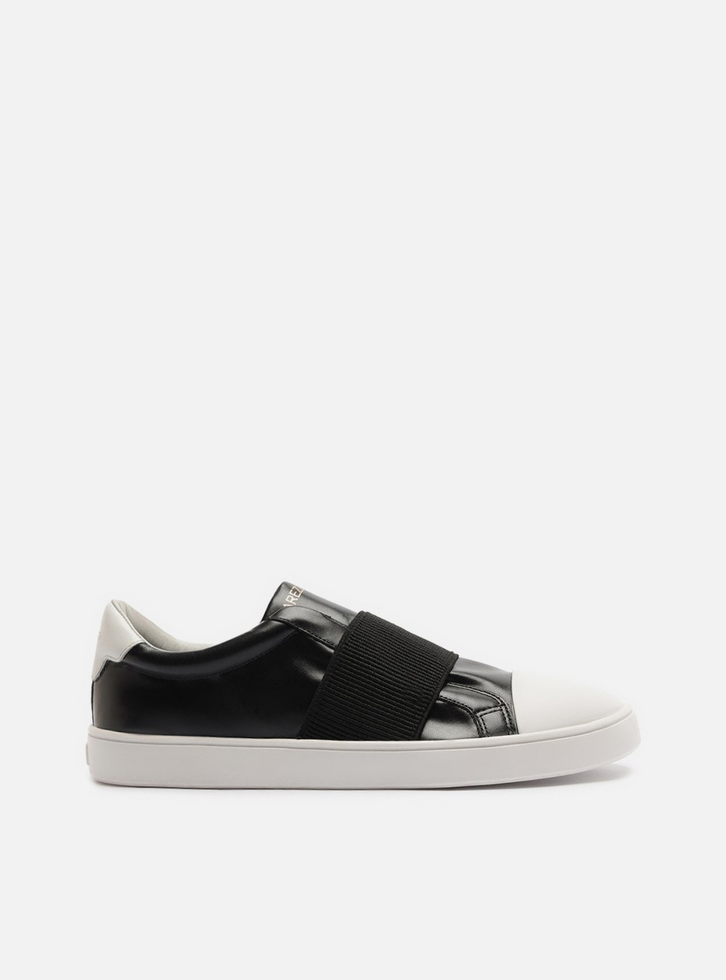 Tênis Preto Couro Slip On Elástico