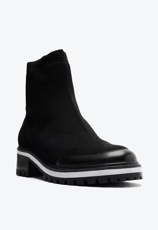 BOTA PRETA SCHUTZ SALTO BAIXO TRATORADA KNIT
