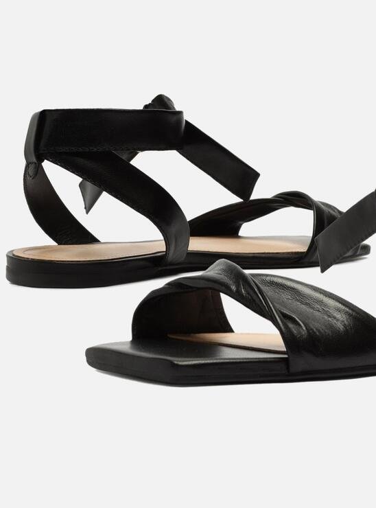 SANDÁLIA RASTEIRA PRETA AREZZO COURO LACE UP
