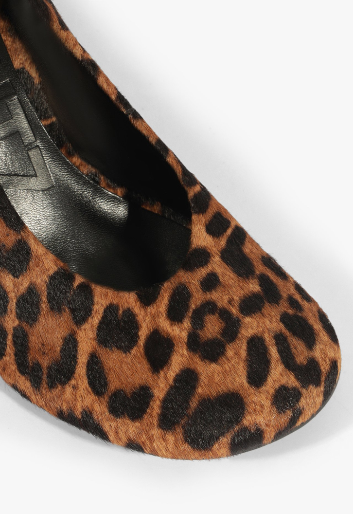 Scarpin Couro Salto Fino Alto Animal Print