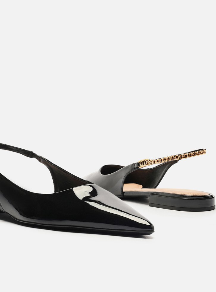 Sapatilha Preta Verniz Slingback Corrente