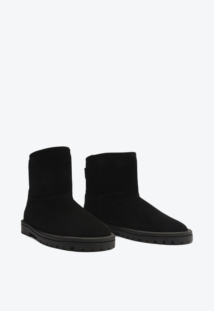 Bota Preta Anacapri Acamurçada Comfy