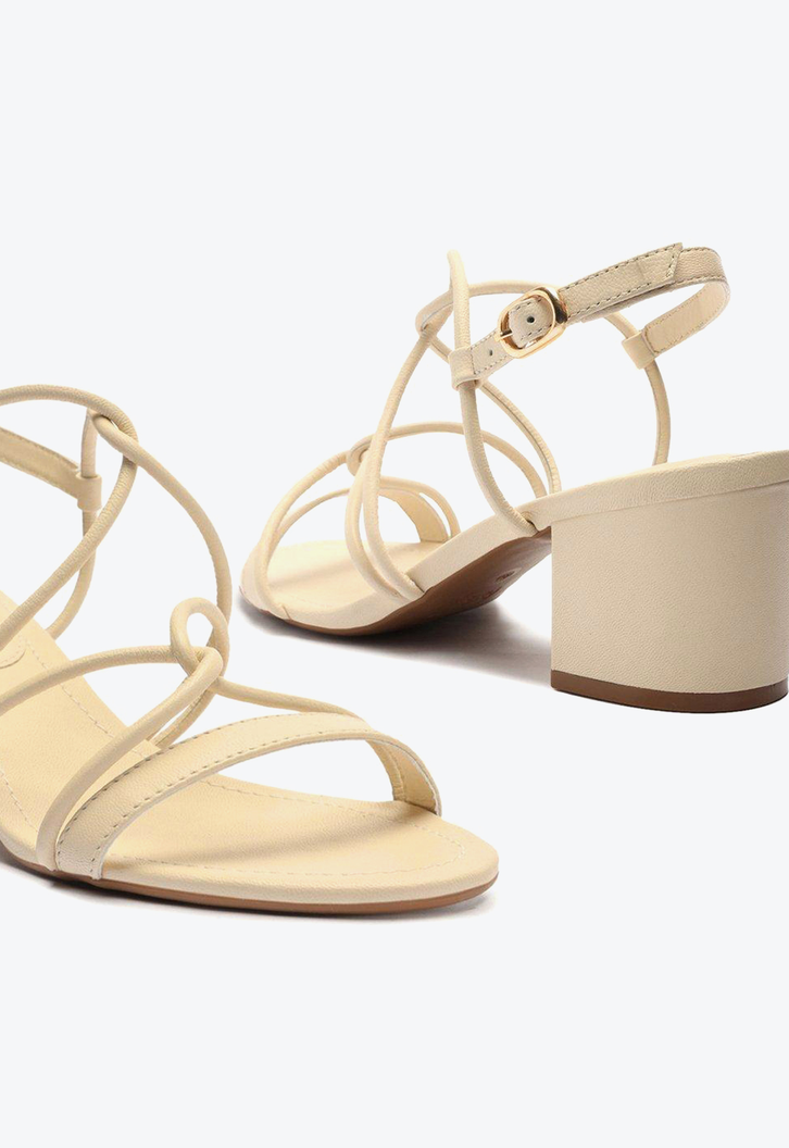 Sandália Off-White Arezzo Salto Bloco Tiras Enlace
