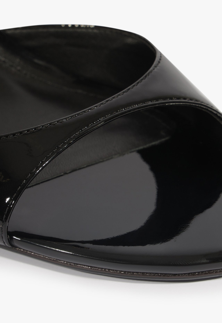 Sandália Amie Chain Mid Preta | ZZ MALL