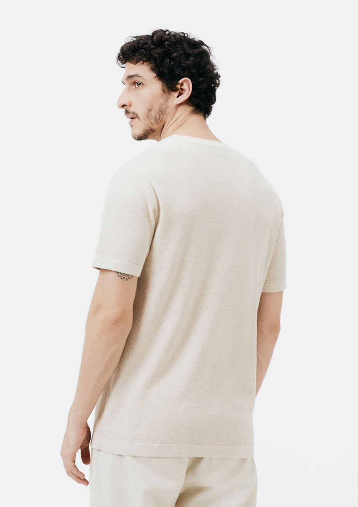 Camiseta Masculina Bege Hering Regular em Tricô