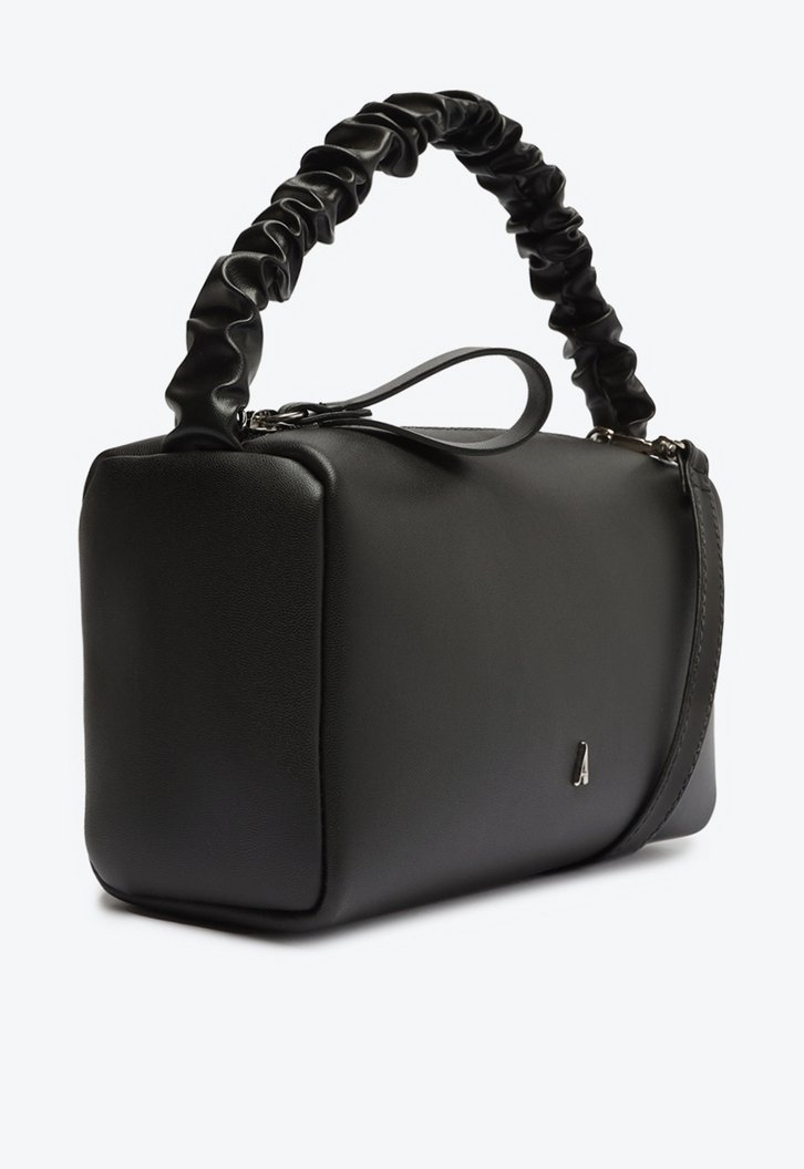 Bolsa Tiracolo Preta Redonda Alça Franzida Pequena