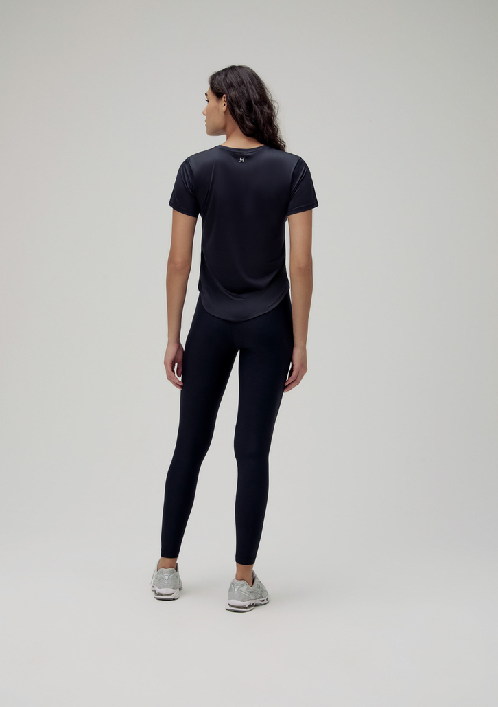 Kit 2 Camisetas Preta Dzarm Esportivas Femininas Texturizadas