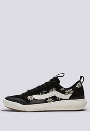 Tênis Ultrarange Exo Se Black White