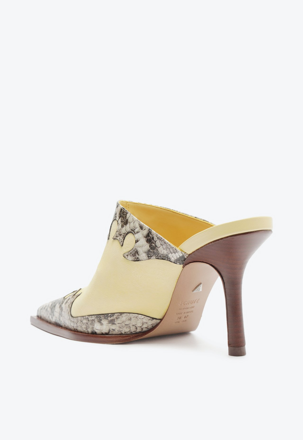 Sapato Mule Amarela Schutz Fechado Mariah West | ZZ MALL