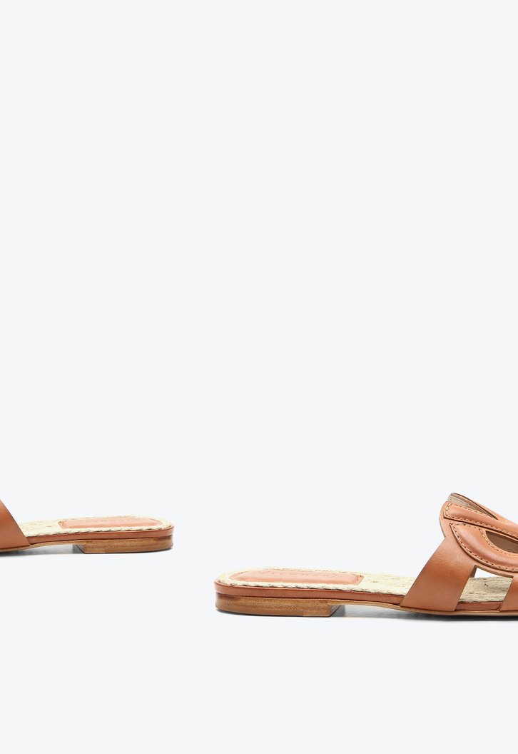 Flat Lorena Marrom
