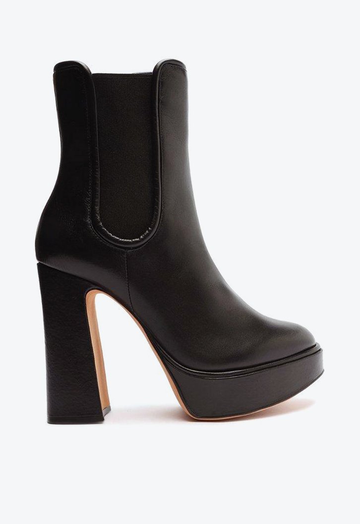 Ava 120 Black