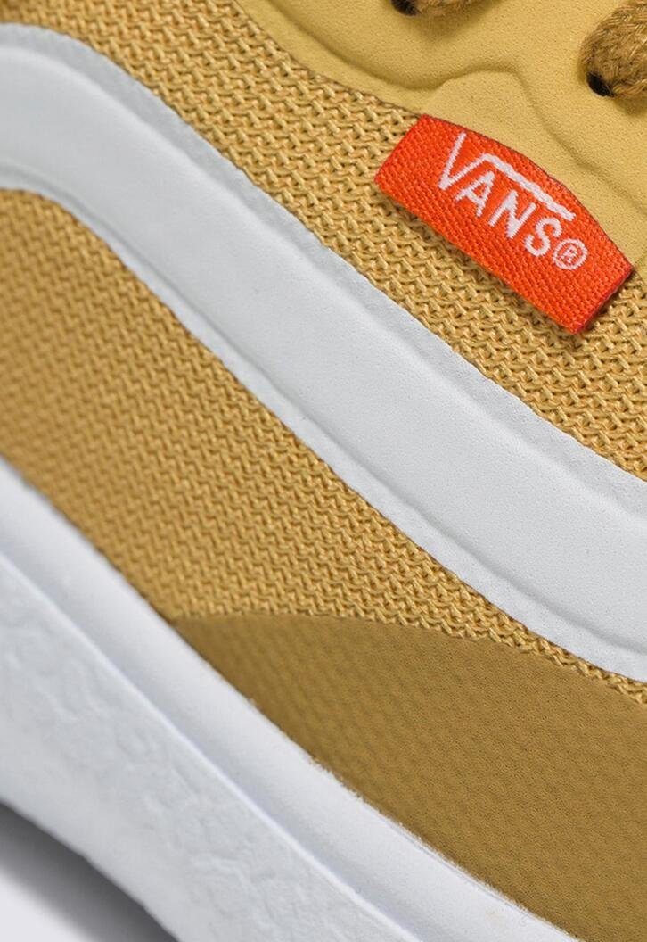 Tênis Ultrarange Exo Ochre
