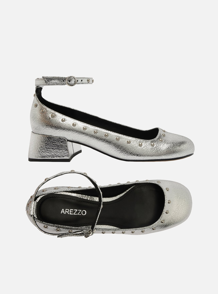 Sapato Prateado Arezzo Boneca Couro Salto Bloco Tachas | ZZ MALL