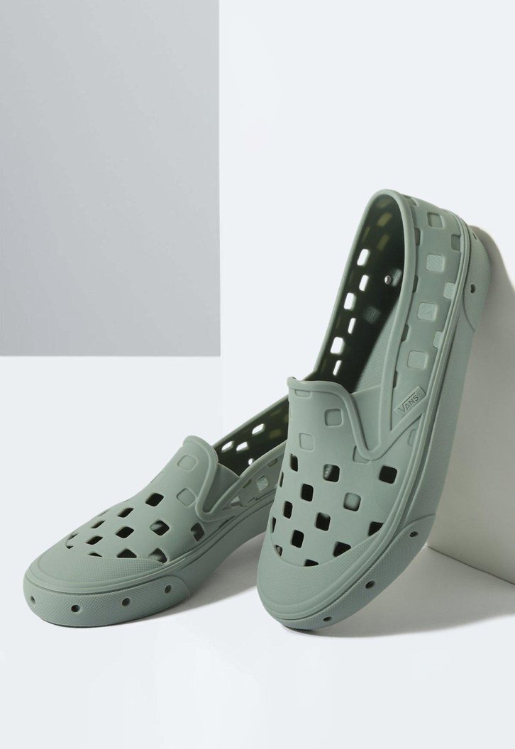 Tênis Vans Slip On Trek Green Milieu