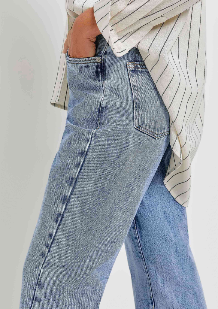 Calça Jeans Azul Feminina Reta Cintura Alta