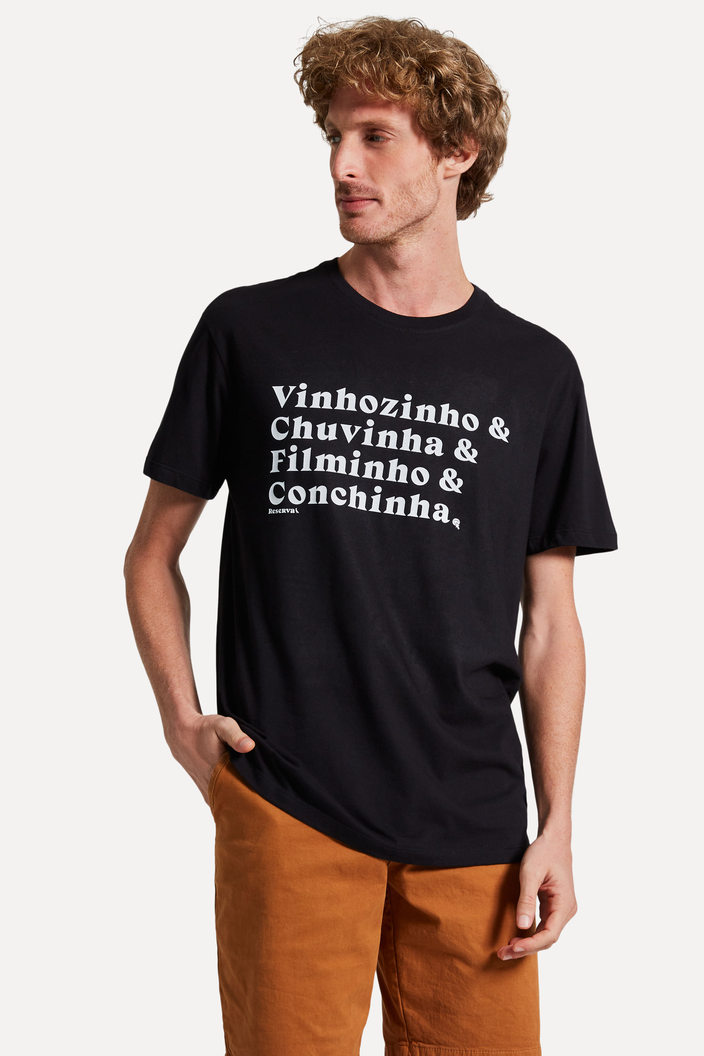 CAMISETA PRETA RESERVA ESTAMPADA VINHOZINHO
