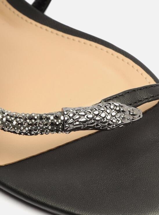 SANDÁLIA RASTEIRA PRETA AREZZO SNAKE STRASS
