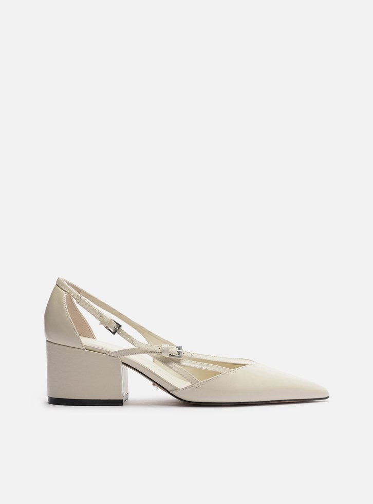 Scarpin Branco Couro Bloco Semi Aberto Fivelas