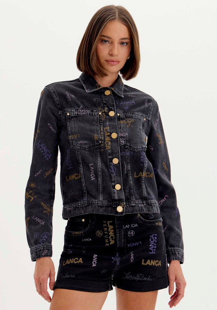 Jaqueta Jeans Preta Lança Perfume Trucker Manga Longa | ZZ MALL Jaqueta Jeans Preta Lança Perfume Trucker Manga Longa | ZZ MALL