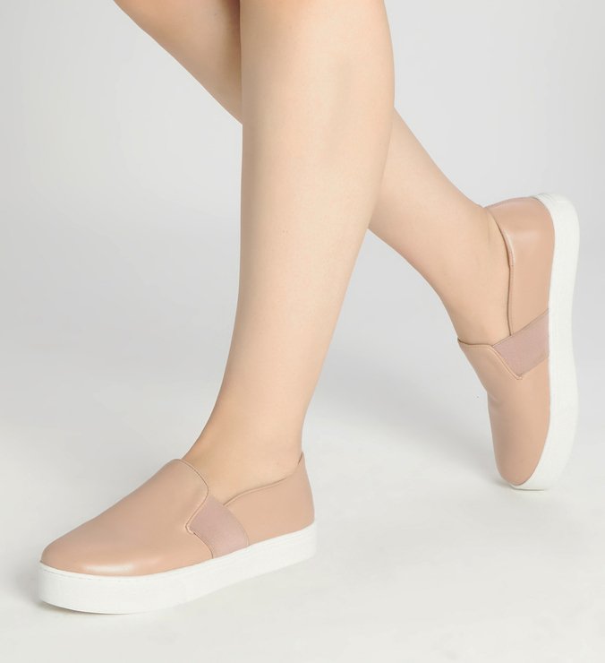 Tênis Arezzo Slip On Couro Nappa Light Cream