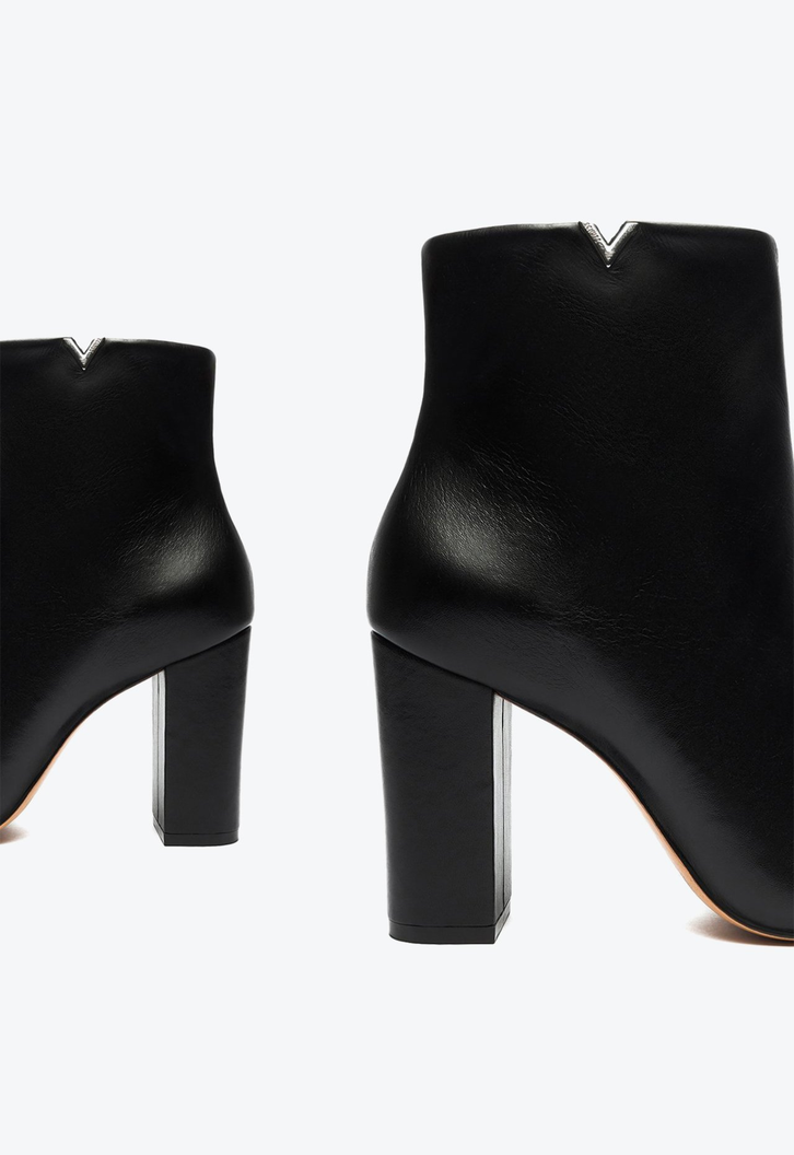Bota Schutz Cano Curto Salto Triangle Couro Preta
