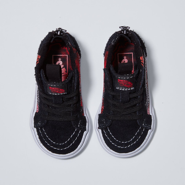 Tênis Vans Sk8-Hi Zip Infantil X Stranger Things