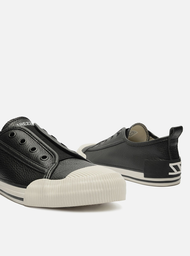 Tênis Slip On Preto Arezzo Couro Elástico ZZ MALL